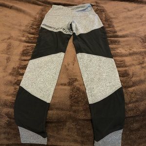 Mesh workout leggings